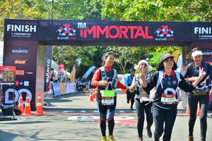 BIB: 209, 1379, 1377
                            <button type="button" onclick="openModal(6995218)" class="btn btn-primary btn-sm float-right btn-popup" data-toggle="modal" data-target=".modal-high-quality">
                        <i class="fas fa-shopping-cart"></i> Add to Cart
                    </button>
                                            <button type="button" onclick="isThisMe(6995218, true)" class="btn btn-success btn-sm float-right btn-popup btn-isme hidden" data-toggle="tooltip" data-placement="bottom" title="นี่คือรูปของคุณใช่ไหม คลิกที่นี่เพื่อเอาเข้าอัลบั้ม">
                        <i class="fas fa-plus"></i> Add to album
                    </button>
                    <button type="button" onclick="isThisMe(6995218, false)" class="btn btn-warning btn-sm float-right btn-popup btn-isnotme hidden">
                        <i class="fas fa-ban"></i> Remove from album
                    </button>