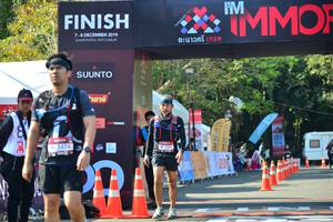 BIB: 2019, 2474, 2501
                            <button type="button" onclick="openModal(7008927)" class="btn btn-primary btn-sm float-right btn-popup" data-toggle="modal" data-target=".modal-high-quality">
                        <i class="fas fa-shopping-cart"></i> Add to Cart
                    </button>
                                            <button type="button" onclick="isThisMe(7008927, true)" class="btn btn-success btn-sm float-right btn-popup btn-isme hidden" data-toggle="tooltip" data-placement="bottom" title="นี่คือรูปของคุณใช่ไหม คลิกที่นี่เพื่อเอาเข้าอัลบั้ม">
                        <i class="fas fa-plus"></i> Add to album
                    </button>
                    <button type="button" onclick="isThisMe(7008927, false)" class="btn btn-warning btn-sm float-right btn-popup btn-isnotme hidden">
                        <i class="fas fa-ban"></i> Remove from album
                    </button>