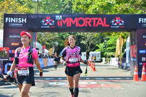 BIB: 201, 2566, 2348
                            <button type="button" onclick="openModal(6996087)" class="btn btn-primary btn-sm float-right btn-popup" data-toggle="modal" data-target=".modal-high-quality">
                        <i class="fas fa-shopping-cart"></i> Add to Cart
                    </button>
                                            <button type="button" onclick="isThisMe(6996087, true)" class="btn btn-success btn-sm float-right btn-popup btn-isme hidden" data-toggle="tooltip" data-placement="bottom" title="นี่คือรูปของคุณใช่ไหม คลิกที่นี่เพื่อเอาเข้าอัลบั้ม">
                        <i class="fas fa-plus"></i> Add to album
                    </button>
                    <button type="button" onclick="isThisMe(6996087, false)" class="btn btn-warning btn-sm float-right btn-popup btn-isnotme hidden">
                        <i class="fas fa-ban"></i> Remove from album
                    </button>