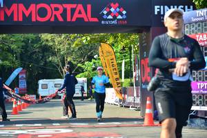 BIB: 
                            <button type="button" onclick="openModal(7005462)" class="btn btn-primary btn-sm float-right btn-popup" data-toggle="modal" data-target=".modal-high-quality">
                        <i class="fas fa-shopping-cart"></i> Add to Cart
                    </button>
                                            <button type="button" onclick="isThisMe(7005462, true)" class="btn btn-success btn-sm float-right btn-popup btn-isme hidden" data-toggle="tooltip" data-placement="bottom" title="นี่คือรูปของคุณใช่ไหม คลิกที่นี่เพื่อเอาเข้าอัลบั้ม">
                        <i class="fas fa-plus"></i> Add to album
                    </button>
                    <button type="button" onclick="isThisMe(7005462, false)" class="btn btn-warning btn-sm float-right btn-popup btn-isnotme hidden">
                        <i class="fas fa-ban"></i> Remove from album
                    </button>