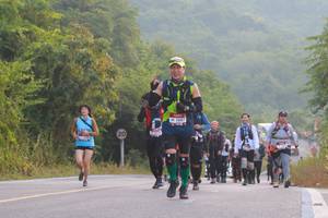 BIB: 2887
                            <button type="button" onclick="openModal(6888167)" class="btn btn-primary btn-sm float-right btn-popup" data-toggle="modal" data-target=".modal-high-quality">
                        <i class="fas fa-shopping-cart"></i> Add to Cart
                    </button>
                                            <button type="button" onclick="isThisMe(6888167, true)" class="btn btn-success btn-sm float-right btn-popup btn-isme hidden" data-toggle="tooltip" data-placement="bottom" title="นี่คือรูปของคุณใช่ไหม คลิกที่นี่เพื่อเอาเข้าอัลบั้ม">
                        <i class="fas fa-plus"></i> Add to album
                    </button>
                    <button type="button" onclick="isThisMe(6888167, false)" class="btn btn-warning btn-sm float-right btn-popup btn-isnotme hidden">
                        <i class="fas fa-ban"></i> Remove from album
                    </button>