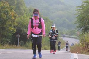 BIB: 190
                            <button type="button" onclick="openModal(6889102)" class="btn btn-primary btn-sm float-right btn-popup" data-toggle="modal" data-target=".modal-high-quality">
                        <i class="fas fa-shopping-cart"></i> Add to Cart
                    </button>
                                            <button type="button" onclick="isThisMe(6889102, true)" class="btn btn-success btn-sm float-right btn-popup btn-isme hidden" data-toggle="tooltip" data-placement="bottom" title="นี่คือรูปของคุณใช่ไหม คลิกที่นี่เพื่อเอาเข้าอัลบั้ม">
                        <i class="fas fa-plus"></i> Add to album
                    </button>
                    <button type="button" onclick="isThisMe(6889102, false)" class="btn btn-warning btn-sm float-right btn-popup btn-isnotme hidden">
                        <i class="fas fa-ban"></i> Remove from album
                    </button>