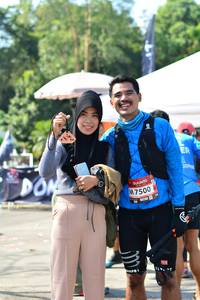 BIB: 7500, 
                            <button type="button" onclick="openModal(6959190)" class="btn btn-primary btn-sm float-right btn-popup" data-toggle="modal" data-target=".modal-high-quality">
                        <i class="fas fa-shopping-cart"></i> Add to Cart
                    </button>
                                            <button type="button" onclick="isThisMe(6959190, true)" class="btn btn-success btn-sm float-right btn-popup btn-isme hidden" data-toggle="tooltip" data-placement="bottom" title="นี่คือรูปของคุณใช่ไหม คลิกที่นี่เพื่อเอาเข้าอัลบั้ม">
                        <i class="fas fa-plus"></i> Add to album
                    </button>
                    <button type="button" onclick="isThisMe(6959190, false)" class="btn btn-warning btn-sm float-right btn-popup btn-isnotme hidden">
                        <i class="fas fa-ban"></i> Remove from album
                    </button>