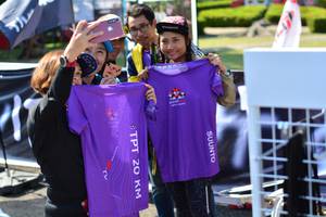 BIB: 
                            <button type="button" onclick="openModal(6962088)" class="btn btn-primary btn-sm float-right btn-popup" data-toggle="modal" data-target=".modal-high-quality">
                        <i class="fas fa-shopping-cart"></i> Add to Cart
                    </button>
                                            <button type="button" onclick="isThisMe(6962088, true)" class="btn btn-success btn-sm float-right btn-popup btn-isme hidden" data-toggle="tooltip" data-placement="bottom" title="นี่คือรูปของคุณใช่ไหม คลิกที่นี่เพื่อเอาเข้าอัลบั้ม">
                        <i class="fas fa-plus"></i> Add to album
                    </button>
                    <button type="button" onclick="isThisMe(6962088, false)" class="btn btn-warning btn-sm float-right btn-popup btn-isnotme hidden">
                        <i class="fas fa-ban"></i> Remove from album
                    </button>