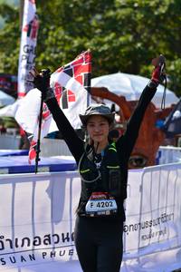 BIB: 4202
                            <button type="button" onclick="openModal(6958868)" class="btn btn-primary btn-sm float-right btn-popup" data-toggle="modal" data-target=".modal-high-quality">
                        <i class="fas fa-shopping-cart"></i> Add to Cart
                    </button>
                                            <button type="button" onclick="isThisMe(6958868, true)" class="btn btn-success btn-sm float-right btn-popup btn-isme hidden" data-toggle="tooltip" data-placement="bottom" title="นี่คือรูปของคุณใช่ไหม คลิกที่นี่เพื่อเอาเข้าอัลบั้ม">
                        <i class="fas fa-plus"></i> Add to album
                    </button>
                    <button type="button" onclick="isThisMe(6958868, false)" class="btn btn-warning btn-sm float-right btn-popup btn-isnotme hidden">
                        <i class="fas fa-ban"></i> Remove from album
                    </button>