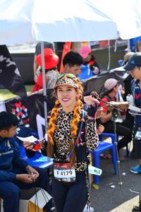 BIB: 4179
                            <button type="button" onclick="openModal(6962537)" class="btn btn-primary btn-sm float-right btn-popup" data-toggle="modal" data-target=".modal-high-quality">
                        <i class="fas fa-shopping-cart"></i> Add to Cart
                    </button>
                                            <button type="button" onclick="isThisMe(6962537, true)" class="btn btn-success btn-sm float-right btn-popup btn-isme hidden" data-toggle="tooltip" data-placement="bottom" title="นี่คือรูปของคุณใช่ไหม คลิกที่นี่เพื่อเอาเข้าอัลบั้ม">
                        <i class="fas fa-plus"></i> Add to album
                    </button>
                    <button type="button" onclick="isThisMe(6962537, false)" class="btn btn-warning btn-sm float-right btn-popup btn-isnotme hidden">
                        <i class="fas fa-ban"></i> Remove from album
                    </button>