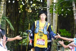 BIB: 1082, 2706
                            <button type="button" onclick="openModal(7012622)" class="btn btn-primary btn-sm float-right btn-popup" data-toggle="modal" data-target=".modal-high-quality">
                        <i class="fas fa-shopping-cart"></i> Add to Cart
                    </button>
                                            <button type="button" onclick="isThisMe(7012622, true)" class="btn btn-success btn-sm float-right btn-popup btn-isme hidden" data-toggle="tooltip" data-placement="bottom" title="นี่คือรูปของคุณใช่ไหม คลิกที่นี่เพื่อเอาเข้าอัลบั้ม">
                        <i class="fas fa-plus"></i> Add to album
                    </button>
                    <button type="button" onclick="isThisMe(7012622, false)" class="btn btn-warning btn-sm float-right btn-popup btn-isnotme hidden">
                        <i class="fas fa-ban"></i> Remove from album
                    </button>