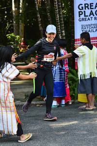 BIB: 1080
                            <button type="button" onclick="openModal(7043209)" class="btn btn-primary btn-sm float-right btn-popup" data-toggle="modal" data-target=".modal-high-quality">
                        <i class="fas fa-shopping-cart"></i> Add to Cart
                    </button>
                                            <button type="button" onclick="isThisMe(7043209, true)" class="btn btn-success btn-sm float-right btn-popup btn-isme hidden" data-toggle="tooltip" data-placement="bottom" title="นี่คือรูปของคุณใช่ไหม คลิกที่นี่เพื่อเอาเข้าอัลบั้ม">
                        <i class="fas fa-plus"></i> Add to album
                    </button>
                    <button type="button" onclick="isThisMe(7043209, false)" class="btn btn-warning btn-sm float-right btn-popup btn-isnotme hidden">
                        <i class="fas fa-ban"></i> Remove from album
                    </button>