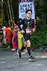 BIB: 2293
                            <button type="button" onclick="openModal(7052645)" class="btn btn-primary btn-sm float-right btn-popup" data-toggle="modal" data-target=".modal-high-quality">
                        <i class="fas fa-shopping-cart"></i> Add to Cart
                    </button>
                                            <button type="button" onclick="isThisMe(7052645, true)" class="btn btn-success btn-sm float-right btn-popup btn-isme hidden" data-toggle="tooltip" data-placement="bottom" title="นี่คือรูปของคุณใช่ไหม คลิกที่นี่เพื่อเอาเข้าอัลบั้ม">
                        <i class="fas fa-plus"></i> Add to album
                    </button>
                    <button type="button" onclick="isThisMe(7052645, false)" class="btn btn-warning btn-sm float-right btn-popup btn-isnotme hidden">
                        <i class="fas fa-ban"></i> Remove from album
                    </button>