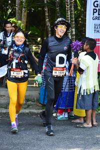 BIB: 1020, 1017
                            <button type="button" onclick="openModal(7016739)" class="btn btn-primary btn-sm float-right btn-popup" data-toggle="modal" data-target=".modal-high-quality">
                        <i class="fas fa-shopping-cart"></i> Add to Cart
                    </button>
                                            <button type="button" onclick="isThisMe(7016739, true)" class="btn btn-success btn-sm float-right btn-popup btn-isme hidden" data-toggle="tooltip" data-placement="bottom" title="นี่คือรูปของคุณใช่ไหม คลิกที่นี่เพื่อเอาเข้าอัลบั้ม">
                        <i class="fas fa-plus"></i> Add to album
                    </button>
                    <button type="button" onclick="isThisMe(7016739, false)" class="btn btn-warning btn-sm float-right btn-popup btn-isnotme hidden">
                        <i class="fas fa-ban"></i> Remove from album
                    </button>