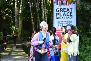 BIB: 1082
                            <button type="button" onclick="openModal(7042396)" class="btn btn-primary btn-sm float-right btn-popup" data-toggle="modal" data-target=".modal-high-quality">
                        <i class="fas fa-shopping-cart"></i> Add to Cart
                    </button>
                                            <button type="button" onclick="isThisMe(7042396, true)" class="btn btn-success btn-sm float-right btn-popup btn-isme hidden" data-toggle="tooltip" data-placement="bottom" title="นี่คือรูปของคุณใช่ไหม คลิกที่นี่เพื่อเอาเข้าอัลบั้ม">
                        <i class="fas fa-plus"></i> Add to album
                    </button>
                    <button type="button" onclick="isThisMe(7042396, false)" class="btn btn-warning btn-sm float-right btn-popup btn-isnotme hidden">
                        <i class="fas fa-ban"></i> Remove from album
                    </button>