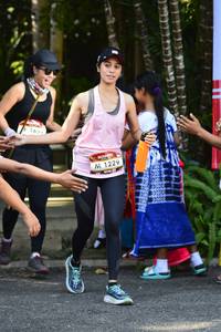 BIB: 165, 1229
                            <button type="button" onclick="openModal(7043092)" class="btn btn-primary btn-sm float-right btn-popup" data-toggle="modal" data-target=".modal-high-quality">
                        <i class="fas fa-shopping-cart"></i> Add to Cart
                    </button>
                                            <button type="button" onclick="isThisMe(7043092, true)" class="btn btn-success btn-sm float-right btn-popup btn-isme hidden" data-toggle="tooltip" data-placement="bottom" title="นี่คือรูปของคุณใช่ไหม คลิกที่นี่เพื่อเอาเข้าอัลบั้ม">
                        <i class="fas fa-plus"></i> Add to album
                    </button>
                    <button type="button" onclick="isThisMe(7043092, false)" class="btn btn-warning btn-sm float-right btn-popup btn-isnotme hidden">
                        <i class="fas fa-ban"></i> Remove from album
                    </button>