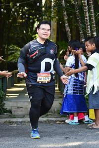 BIB: 1074
                            <button type="button" onclick="openModal(7052210)" class="btn btn-primary btn-sm float-right btn-popup" data-toggle="modal" data-target=".modal-high-quality">
                        <i class="fas fa-shopping-cart"></i> Add to Cart
                    </button>
                                            <button type="button" onclick="isThisMe(7052210, true)" class="btn btn-success btn-sm float-right btn-popup btn-isme hidden" data-toggle="tooltip" data-placement="bottom" title="นี่คือรูปของคุณใช่ไหม คลิกที่นี่เพื่อเอาเข้าอัลบั้ม">
                        <i class="fas fa-plus"></i> Add to album
                    </button>
                    <button type="button" onclick="isThisMe(7052210, false)" class="btn btn-warning btn-sm float-right btn-popup btn-isnotme hidden">
                        <i class="fas fa-ban"></i> Remove from album
                    </button>