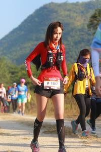 BIB: 1041
                            <button type="button" onclick="openModal(6901646)" class="btn btn-primary btn-sm float-right btn-popup" data-toggle="modal" data-target=".modal-high-quality">
                        <i class="fas fa-shopping-cart"></i> Add to Cart
                    </button>
                                            <button type="button" onclick="isThisMe(6901646, true)" class="btn btn-success btn-sm float-right btn-popup btn-isme hidden" data-toggle="tooltip" data-placement="bottom" title="นี่คือรูปของคุณใช่ไหม คลิกที่นี่เพื่อเอาเข้าอัลบั้ม">
                        <i class="fas fa-plus"></i> Add to album
                    </button>
                    <button type="button" onclick="isThisMe(6901646, false)" class="btn btn-warning btn-sm float-right btn-popup btn-isnotme hidden">
                        <i class="fas fa-ban"></i> Remove from album
                    </button>