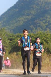 BIB: 1152
                            <button type="button" onclick="openModal(6902063)" class="btn btn-primary btn-sm float-right btn-popup" data-toggle="modal" data-target=".modal-high-quality">
                        <i class="fas fa-shopping-cart"></i> Add to Cart
                    </button>
                                            <button type="button" onclick="isThisMe(6902063, true)" class="btn btn-success btn-sm float-right btn-popup btn-isme hidden" data-toggle="tooltip" data-placement="bottom" title="นี่คือรูปของคุณใช่ไหม คลิกที่นี่เพื่อเอาเข้าอัลบั้ม">
                        <i class="fas fa-plus"></i> Add to album
                    </button>
                    <button type="button" onclick="isThisMe(6902063, false)" class="btn btn-warning btn-sm float-right btn-popup btn-isnotme hidden">
                        <i class="fas fa-ban"></i> Remove from album
                    </button>