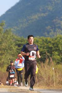 BIB: 1383
                            <button type="button" onclick="openModal(6898907)" class="btn btn-primary btn-sm float-right btn-popup" data-toggle="modal" data-target=".modal-high-quality">
                        <i class="fas fa-shopping-cart"></i> Add to Cart
                    </button>
                                            <button type="button" onclick="isThisMe(6898907, true)" class="btn btn-success btn-sm float-right btn-popup btn-isme hidden" data-toggle="tooltip" data-placement="bottom" title="นี่คือรูปของคุณใช่ไหม คลิกที่นี่เพื่อเอาเข้าอัลบั้ม">
                        <i class="fas fa-plus"></i> Add to album
                    </button>
                    <button type="button" onclick="isThisMe(6898907, false)" class="btn btn-warning btn-sm float-right btn-popup btn-isnotme hidden">
                        <i class="fas fa-ban"></i> Remove from album
                    </button>