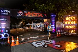 BIB: 201, 192729, 822, 000000
                            <button type="button" onclick="openModal(7139567)" class="btn btn-primary btn-sm float-right btn-popup" data-toggle="modal" data-target=".modal-high-quality">
                        <i class="fas fa-shopping-cart"></i> Add to Cart
                    </button>
                                            <button type="button" onclick="isThisMe(7139567, true)" class="btn btn-success btn-sm float-right btn-popup btn-isme hidden" data-toggle="tooltip" data-placement="bottom" title="นี่คือรูปของคุณใช่ไหม คลิกที่นี่เพื่อเอาเข้าอัลบั้ม">
                        <i class="fas fa-plus"></i> Add to album
                    </button>
                    <button type="button" onclick="isThisMe(7139567, false)" class="btn btn-warning btn-sm float-right btn-popup btn-isnotme hidden">
                        <i class="fas fa-ban"></i> Remove from album
                    </button>