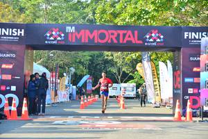 BIB: 209
                            <button type="button" onclick="openModal(7139490)" class="btn btn-primary btn-sm float-right btn-popup" data-toggle="modal" data-target=".modal-high-quality">
                        <i class="fas fa-shopping-cart"></i> Add to Cart
                    </button>
                                            <button type="button" onclick="isThisMe(7139490, true)" class="btn btn-success btn-sm float-right btn-popup btn-isme hidden" data-toggle="tooltip" data-placement="bottom" title="นี่คือรูปของคุณใช่ไหม คลิกที่นี่เพื่อเอาเข้าอัลบั้ม">
                        <i class="fas fa-plus"></i> Add to album
                    </button>
                    <button type="button" onclick="isThisMe(7139490, false)" class="btn btn-warning btn-sm float-right btn-popup btn-isnotme hidden">
                        <i class="fas fa-ban"></i> Remove from album
                    </button>