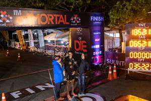 BIB: 185, 065, 00000, 0322
                            <button type="button" onclick="openModal(7139539)" class="btn btn-primary btn-sm float-right btn-popup" data-toggle="modal" data-target=".modal-high-quality">
                        <i class="fas fa-shopping-cart"></i> Add to Cart
                    </button>
                                            <button type="button" onclick="isThisMe(7139539, true)" class="btn btn-success btn-sm float-right btn-popup btn-isme hidden" data-toggle="tooltip" data-placement="bottom" title="นี่คือรูปของคุณใช่ไหม คลิกที่นี่เพื่อเอาเข้าอัลบั้ม">
                        <i class="fas fa-plus"></i> Add to album
                    </button>
                    <button type="button" onclick="isThisMe(7139539, false)" class="btn btn-warning btn-sm float-right btn-popup btn-isnotme hidden">
                        <i class="fas fa-ban"></i> Remove from album
                    </button>