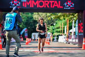 BIB: 012, 285
                            <button type="button" onclick="openModal(7146199)" class="btn btn-primary btn-sm float-right btn-popup" data-toggle="modal" data-target=".modal-high-quality">
                        <i class="fas fa-shopping-cart"></i> Add to Cart
                    </button>
                                            <button type="button" onclick="isThisMe(7146199, true)" class="btn btn-success btn-sm float-right btn-popup btn-isme hidden" data-toggle="tooltip" data-placement="bottom" title="นี่คือรูปของคุณใช่ไหม คลิกที่นี่เพื่อเอาเข้าอัลบั้ม">
                        <i class="fas fa-plus"></i> Add to album
                    </button>
                    <button type="button" onclick="isThisMe(7146199, false)" class="btn btn-warning btn-sm float-right btn-popup btn-isnotme hidden">
                        <i class="fas fa-ban"></i> Remove from album
                    </button>