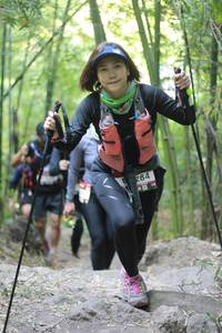 BIB: 284
                            <button type="button" onclick="openModal(7019224)" class="btn btn-primary btn-sm float-right btn-popup" data-toggle="modal" data-target=".modal-high-quality">
                        <i class="fas fa-shopping-cart"></i> Add to Cart
                    </button>
                                            <button type="button" onclick="isThisMe(7019224, true)" class="btn btn-success btn-sm float-right btn-popup btn-isme hidden" data-toggle="tooltip" data-placement="bottom" title="นี่คือรูปของคุณใช่ไหม คลิกที่นี่เพื่อเอาเข้าอัลบั้ม">
                        <i class="fas fa-plus"></i> Add to album
                    </button>
                    <button type="button" onclick="isThisMe(7019224, false)" class="btn btn-warning btn-sm float-right btn-popup btn-isnotme hidden">
                        <i class="fas fa-ban"></i> Remove from album
                    </button>