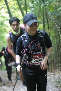 BIB: 2650
                            <button type="button" onclick="openModal(7016989)" class="btn btn-primary btn-sm float-right btn-popup" data-toggle="modal" data-target=".modal-high-quality">
                        <i class="fas fa-shopping-cart"></i> Add to Cart
                    </button>
                                            <button type="button" onclick="isThisMe(7016989, true)" class="btn btn-success btn-sm float-right btn-popup btn-isme hidden" data-toggle="tooltip" data-placement="bottom" title="นี่คือรูปของคุณใช่ไหม คลิกที่นี่เพื่อเอาเข้าอัลบั้ม">
                        <i class="fas fa-plus"></i> Add to album
                    </button>
                    <button type="button" onclick="isThisMe(7016989, false)" class="btn btn-warning btn-sm float-right btn-popup btn-isnotme hidden">
                        <i class="fas fa-ban"></i> Remove from album
                    </button>