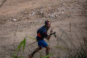 BIB: 
                            <button type="button" onclick="openModal(13718911)" class="btn btn-primary btn-sm float-right btn-popup" data-toggle="modal" data-target=".modal-high-quality">
                        <i class="fas fa-shopping-cart"></i> Add to Cart
                    </button>
                                            <button type="button" onclick="isThisMe(13718911, true)" class="btn btn-success btn-sm float-right btn-popup btn-isme hidden" data-toggle="tooltip" data-placement="bottom" title="นี่คือรูปของคุณใช่ไหม คลิกที่นี่เพื่อเอาเข้าอัลบั้ม">
                        <i class="fas fa-plus"></i> Add to album
                    </button>
                    <button type="button" onclick="isThisMe(13718911, false)" class="btn btn-warning btn-sm float-right btn-popup btn-isnotme hidden">
                        <i class="fas fa-ban"></i> Remove from album
                    </button>