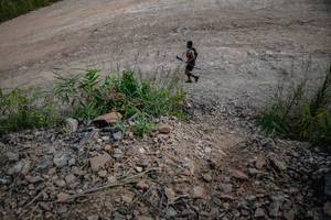 BIB: 
                            <button type="button" onclick="openModal(13718906)" class="btn btn-primary btn-sm float-right btn-popup" data-toggle="modal" data-target=".modal-high-quality">
                        <i class="fas fa-shopping-cart"></i> Add to Cart
                    </button>
                                            <button type="button" onclick="isThisMe(13718906, true)" class="btn btn-success btn-sm float-right btn-popup btn-isme hidden" data-toggle="tooltip" data-placement="bottom" title="นี่คือรูปของคุณใช่ไหม คลิกที่นี่เพื่อเอาเข้าอัลบั้ม">
                        <i class="fas fa-plus"></i> Add to album
                    </button>
                    <button type="button" onclick="isThisMe(13718906, false)" class="btn btn-warning btn-sm float-right btn-popup btn-isnotme hidden">
                        <i class="fas fa-ban"></i> Remove from album
                    </button>