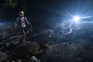 BIB: 
                            <button type="button" onclick="openModal(13631013)" class="btn btn-primary btn-sm float-right btn-popup" data-toggle="modal" data-target=".modal-high-quality">
                        <i class="fas fa-shopping-cart"></i> Add to Cart
                    </button>
                                            <button type="button" onclick="isThisMe(13631013, true)" class="btn btn-success btn-sm float-right btn-popup btn-isme hidden" data-toggle="tooltip" data-placement="bottom" title="นี่คือรูปของคุณใช่ไหม คลิกที่นี่เพื่อเอาเข้าอัลบั้ม">
                        <i class="fas fa-plus"></i> Add to album
                    </button>
                    <button type="button" onclick="isThisMe(13631013, false)" class="btn btn-warning btn-sm float-right btn-popup btn-isnotme hidden">
                        <i class="fas fa-ban"></i> Remove from album
                    </button>