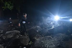 BIB: 
                            <button type="button" onclick="openModal(13631701)" class="btn btn-primary btn-sm float-right btn-popup" data-toggle="modal" data-target=".modal-high-quality">
                        <i class="fas fa-shopping-cart"></i> Add to Cart
                    </button>
                                            <button type="button" onclick="isThisMe(13631701, true)" class="btn btn-success btn-sm float-right btn-popup btn-isme hidden" data-toggle="tooltip" data-placement="bottom" title="นี่คือรูปของคุณใช่ไหม คลิกที่นี่เพื่อเอาเข้าอัลบั้ม">
                        <i class="fas fa-plus"></i> Add to album
                    </button>
                    <button type="button" onclick="isThisMe(13631701, false)" class="btn btn-warning btn-sm float-right btn-popup btn-isnotme hidden">
                        <i class="fas fa-ban"></i> Remove from album
                    </button>