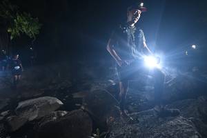 BIB: 
                            <button type="button" onclick="openModal(13629837)" class="btn btn-primary btn-sm float-right btn-popup" data-toggle="modal" data-target=".modal-high-quality">
                        <i class="fas fa-shopping-cart"></i> Add to Cart
                    </button>
                                            <button type="button" onclick="isThisMe(13629837, true)" class="btn btn-success btn-sm float-right btn-popup btn-isme hidden" data-toggle="tooltip" data-placement="bottom" title="นี่คือรูปของคุณใช่ไหม คลิกที่นี่เพื่อเอาเข้าอัลบั้ม">
                        <i class="fas fa-plus"></i> Add to album
                    </button>
                    <button type="button" onclick="isThisMe(13629837, false)" class="btn btn-warning btn-sm float-right btn-popup btn-isnotme hidden">
                        <i class="fas fa-ban"></i> Remove from album
                    </button>