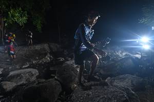 BIB: 
                            <button type="button" onclick="openModal(13635884)" class="btn btn-primary btn-sm float-right btn-popup" data-toggle="modal" data-target=".modal-high-quality">
                        <i class="fas fa-shopping-cart"></i> Add to Cart
                    </button>
                                            <button type="button" onclick="isThisMe(13635884, true)" class="btn btn-success btn-sm float-right btn-popup btn-isme hidden" data-toggle="tooltip" data-placement="bottom" title="นี่คือรูปของคุณใช่ไหม คลิกที่นี่เพื่อเอาเข้าอัลบั้ม">
                        <i class="fas fa-plus"></i> Add to album
                    </button>
                    <button type="button" onclick="isThisMe(13635884, false)" class="btn btn-warning btn-sm float-right btn-popup btn-isnotme hidden">
                        <i class="fas fa-ban"></i> Remove from album
                    </button>