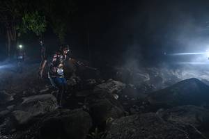 BIB: 
                            <button type="button" onclick="openModal(13638918)" class="btn btn-primary btn-sm float-right btn-popup" data-toggle="modal" data-target=".modal-high-quality">
                        <i class="fas fa-shopping-cart"></i> Add to Cart
                    </button>
                                            <button type="button" onclick="isThisMe(13638918, true)" class="btn btn-success btn-sm float-right btn-popup btn-isme hidden" data-toggle="tooltip" data-placement="bottom" title="นี่คือรูปของคุณใช่ไหม คลิกที่นี่เพื่อเอาเข้าอัลบั้ม">
                        <i class="fas fa-plus"></i> Add to album
                    </button>
                    <button type="button" onclick="isThisMe(13638918, false)" class="btn btn-warning btn-sm float-right btn-popup btn-isnotme hidden">
                        <i class="fas fa-ban"></i> Remove from album
                    </button>