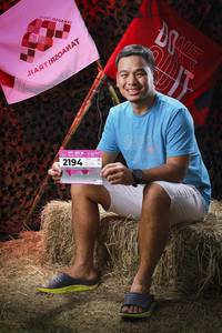 BIB: 
                            <button type="button" onclick="openModal(13511128)" class="btn btn-primary btn-sm float-right btn-popup" data-toggle="modal" data-target=".modal-high-quality">
                        <i class="fas fa-shopping-cart"></i> Add to Cart
                    </button>
                                            <button type="button" onclick="isThisMe(13511128, true)" class="btn btn-success btn-sm float-right btn-popup btn-isme hidden" data-toggle="tooltip" data-placement="bottom" title="นี่คือรูปของคุณใช่ไหม คลิกที่นี่เพื่อเอาเข้าอัลบั้ม">
                        <i class="fas fa-plus"></i> Add to album
                    </button>
                    <button type="button" onclick="isThisMe(13511128, false)" class="btn btn-warning btn-sm float-right btn-popup btn-isnotme hidden">
                        <i class="fas fa-ban"></i> Remove from album
                    </button>