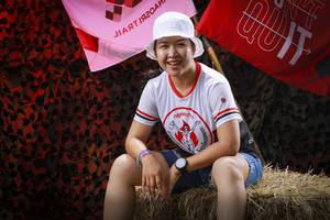 BIB: 
                            <button type="button" onclick="openModal(13510788)" class="btn btn-primary btn-sm float-right btn-popup" data-toggle="modal" data-target=".modal-high-quality">
                        <i class="fas fa-shopping-cart"></i> Add to Cart
                    </button>
                                            <button type="button" onclick="isThisMe(13510788, true)" class="btn btn-success btn-sm float-right btn-popup btn-isme hidden" data-toggle="tooltip" data-placement="bottom" title="นี่คือรูปของคุณใช่ไหม คลิกที่นี่เพื่อเอาเข้าอัลบั้ม">
                        <i class="fas fa-plus"></i> Add to album
                    </button>
                    <button type="button" onclick="isThisMe(13510788, false)" class="btn btn-warning btn-sm float-right btn-popup btn-isnotme hidden">
                        <i class="fas fa-ban"></i> Remove from album
                    </button>