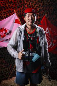 BIB: 
                            <button type="button" onclick="openModal(13511954)" class="btn btn-primary btn-sm float-right btn-popup" data-toggle="modal" data-target=".modal-high-quality">
                        <i class="fas fa-shopping-cart"></i> Add to Cart
                    </button>
                                            <button type="button" onclick="isThisMe(13511954, true)" class="btn btn-success btn-sm float-right btn-popup btn-isme hidden" data-toggle="tooltip" data-placement="bottom" title="นี่คือรูปของคุณใช่ไหม คลิกที่นี่เพื่อเอาเข้าอัลบั้ม">
                        <i class="fas fa-plus"></i> Add to album
                    </button>
                    <button type="button" onclick="isThisMe(13511954, false)" class="btn btn-warning btn-sm float-right btn-popup btn-isnotme hidden">
                        <i class="fas fa-ban"></i> Remove from album
                    </button>