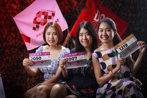 BIB: 
                            <button type="button" onclick="openModal(13511170)" class="btn btn-primary btn-sm float-right btn-popup" data-toggle="modal" data-target=".modal-high-quality">
                        <i class="fas fa-shopping-cart"></i> Add to Cart
                    </button>
                                            <button type="button" onclick="isThisMe(13511170, true)" class="btn btn-success btn-sm float-right btn-popup btn-isme hidden" data-toggle="tooltip" data-placement="bottom" title="นี่คือรูปของคุณใช่ไหม คลิกที่นี่เพื่อเอาเข้าอัลบั้ม">
                        <i class="fas fa-plus"></i> Add to album
                    </button>
                    <button type="button" onclick="isThisMe(13511170, false)" class="btn btn-warning btn-sm float-right btn-popup btn-isnotme hidden">
                        <i class="fas fa-ban"></i> Remove from album
                    </button>