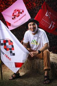 BIB: 
                            <button type="button" onclick="openModal(13511342)" class="btn btn-primary btn-sm float-right btn-popup" data-toggle="modal" data-target=".modal-high-quality">
                        <i class="fas fa-shopping-cart"></i> Add to Cart
                    </button>
                                            <button type="button" onclick="isThisMe(13511342, true)" class="btn btn-success btn-sm float-right btn-popup btn-isme hidden" data-toggle="tooltip" data-placement="bottom" title="นี่คือรูปของคุณใช่ไหม คลิกที่นี่เพื่อเอาเข้าอัลบั้ม">
                        <i class="fas fa-plus"></i> Add to album
                    </button>
                    <button type="button" onclick="isThisMe(13511342, false)" class="btn btn-warning btn-sm float-right btn-popup btn-isnotme hidden">
                        <i class="fas fa-ban"></i> Remove from album
                    </button>