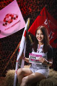 BIB: 
                            <button type="button" onclick="openModal(13511490)" class="btn btn-primary btn-sm float-right btn-popup" data-toggle="modal" data-target=".modal-high-quality">
                        <i class="fas fa-shopping-cart"></i> Add to Cart
                    </button>
                                            <button type="button" onclick="isThisMe(13511490, true)" class="btn btn-success btn-sm float-right btn-popup btn-isme hidden" data-toggle="tooltip" data-placement="bottom" title="นี่คือรูปของคุณใช่ไหม คลิกที่นี่เพื่อเอาเข้าอัลบั้ม">
                        <i class="fas fa-plus"></i> Add to album
                    </button>
                    <button type="button" onclick="isThisMe(13511490, false)" class="btn btn-warning btn-sm float-right btn-popup btn-isnotme hidden">
                        <i class="fas fa-ban"></i> Remove from album
                    </button>