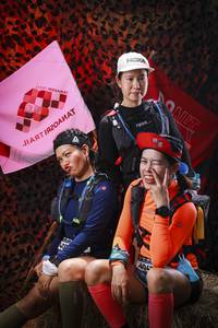 BIB: 
                            <button type="button" onclick="openModal(13511073)" class="btn btn-primary btn-sm float-right btn-popup" data-toggle="modal" data-target=".modal-high-quality">
                        <i class="fas fa-shopping-cart"></i> Add to Cart
                    </button>
                                            <button type="button" onclick="isThisMe(13511073, true)" class="btn btn-success btn-sm float-right btn-popup btn-isme hidden" data-toggle="tooltip" data-placement="bottom" title="นี่คือรูปของคุณใช่ไหม คลิกที่นี่เพื่อเอาเข้าอัลบั้ม">
                        <i class="fas fa-plus"></i> Add to album
                    </button>
                    <button type="button" onclick="isThisMe(13511073, false)" class="btn btn-warning btn-sm float-right btn-popup btn-isnotme hidden">
                        <i class="fas fa-ban"></i> Remove from album
                    </button>