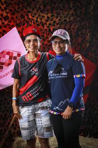 BIB: 
                            <button type="button" onclick="openModal(13510782)" class="btn btn-primary btn-sm float-right btn-popup" data-toggle="modal" data-target=".modal-high-quality">
                        <i class="fas fa-shopping-cart"></i> Add to Cart
                    </button>
                                            <button type="button" onclick="isThisMe(13510782, true)" class="btn btn-success btn-sm float-right btn-popup btn-isme hidden" data-toggle="tooltip" data-placement="bottom" title="นี่คือรูปของคุณใช่ไหม คลิกที่นี่เพื่อเอาเข้าอัลบั้ม">
                        <i class="fas fa-plus"></i> Add to album
                    </button>
                    <button type="button" onclick="isThisMe(13510782, false)" class="btn btn-warning btn-sm float-right btn-popup btn-isnotme hidden">
                        <i class="fas fa-ban"></i> Remove from album
                    </button>