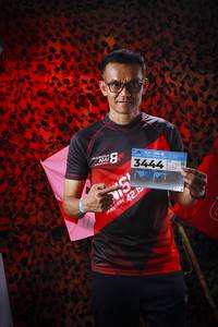 BIB: 
                            <button type="button" onclick="openModal(13511159)" class="btn btn-primary btn-sm float-right btn-popup" data-toggle="modal" data-target=".modal-high-quality">
                        <i class="fas fa-shopping-cart"></i> Add to Cart
                    </button>
                                            <button type="button" onclick="isThisMe(13511159, true)" class="btn btn-success btn-sm float-right btn-popup btn-isme hidden" data-toggle="tooltip" data-placement="bottom" title="นี่คือรูปของคุณใช่ไหม คลิกที่นี่เพื่อเอาเข้าอัลบั้ม">
                        <i class="fas fa-plus"></i> Add to album
                    </button>
                    <button type="button" onclick="isThisMe(13511159, false)" class="btn btn-warning btn-sm float-right btn-popup btn-isnotme hidden">
                        <i class="fas fa-ban"></i> Remove from album
                    </button>