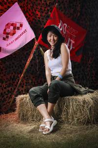 BIB: 
                            <button type="button" onclick="openModal(13510927)" class="btn btn-primary btn-sm float-right btn-popup" data-toggle="modal" data-target=".modal-high-quality">
                        <i class="fas fa-shopping-cart"></i> Add to Cart
                    </button>
                                            <button type="button" onclick="isThisMe(13510927, true)" class="btn btn-success btn-sm float-right btn-popup btn-isme hidden" data-toggle="tooltip" data-placement="bottom" title="นี่คือรูปของคุณใช่ไหม คลิกที่นี่เพื่อเอาเข้าอัลบั้ม">
                        <i class="fas fa-plus"></i> Add to album
                    </button>
                    <button type="button" onclick="isThisMe(13510927, false)" class="btn btn-warning btn-sm float-right btn-popup btn-isnotme hidden">
                        <i class="fas fa-ban"></i> Remove from album
                    </button>