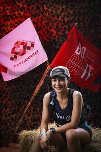 BIB: 
                            <button type="button" onclick="openModal(13510987)" class="btn btn-primary btn-sm float-right btn-popup" data-toggle="modal" data-target=".modal-high-quality">
                        <i class="fas fa-shopping-cart"></i> Add to Cart
                    </button>
                                            <button type="button" onclick="isThisMe(13510987, true)" class="btn btn-success btn-sm float-right btn-popup btn-isme hidden" data-toggle="tooltip" data-placement="bottom" title="นี่คือรูปของคุณใช่ไหม คลิกที่นี่เพื่อเอาเข้าอัลบั้ม">
                        <i class="fas fa-plus"></i> Add to album
                    </button>
                    <button type="button" onclick="isThisMe(13510987, false)" class="btn btn-warning btn-sm float-right btn-popup btn-isnotme hidden">
                        <i class="fas fa-ban"></i> Remove from album
                    </button>