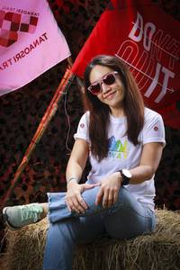 BIB: 
                            <button type="button" onclick="openModal(13510806)" class="btn btn-primary btn-sm float-right btn-popup" data-toggle="modal" data-target=".modal-high-quality">
                        <i class="fas fa-shopping-cart"></i> Add to Cart
                    </button>
                                            <button type="button" onclick="isThisMe(13510806, true)" class="btn btn-success btn-sm float-right btn-popup btn-isme hidden" data-toggle="tooltip" data-placement="bottom" title="นี่คือรูปของคุณใช่ไหม คลิกที่นี่เพื่อเอาเข้าอัลบั้ม">
                        <i class="fas fa-plus"></i> Add to album
                    </button>
                    <button type="button" onclick="isThisMe(13510806, false)" class="btn btn-warning btn-sm float-right btn-popup btn-isnotme hidden">
                        <i class="fas fa-ban"></i> Remove from album
                    </button>