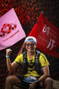 BIB: 
                            <button type="button" onclick="openModal(13510824)" class="btn btn-primary btn-sm float-right btn-popup" data-toggle="modal" data-target=".modal-high-quality">
                        <i class="fas fa-shopping-cart"></i> Add to Cart
                    </button>
                                            <button type="button" onclick="isThisMe(13510824, true)" class="btn btn-success btn-sm float-right btn-popup btn-isme hidden" data-toggle="tooltip" data-placement="bottom" title="นี่คือรูปของคุณใช่ไหม คลิกที่นี่เพื่อเอาเข้าอัลบั้ม">
                        <i class="fas fa-plus"></i> Add to album
                    </button>
                    <button type="button" onclick="isThisMe(13510824, false)" class="btn btn-warning btn-sm float-right btn-popup btn-isnotme hidden">
                        <i class="fas fa-ban"></i> Remove from album
                    </button>