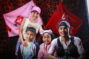 BIB: 
                            <button type="button" onclick="openModal(13511900)" class="btn btn-primary btn-sm float-right btn-popup" data-toggle="modal" data-target=".modal-high-quality">
                        <i class="fas fa-shopping-cart"></i> Add to Cart
                    </button>
                                            <button type="button" onclick="isThisMe(13511900, true)" class="btn btn-success btn-sm float-right btn-popup btn-isme hidden" data-toggle="tooltip" data-placement="bottom" title="นี่คือรูปของคุณใช่ไหม คลิกที่นี่เพื่อเอาเข้าอัลบั้ม">
                        <i class="fas fa-plus"></i> Add to album
                    </button>
                    <button type="button" onclick="isThisMe(13511900, false)" class="btn btn-warning btn-sm float-right btn-popup btn-isnotme hidden">
                        <i class="fas fa-ban"></i> Remove from album
                    </button>