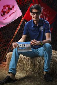 BIB: 
                            <button type="button" onclick="openModal(13511015)" class="btn btn-primary btn-sm float-right btn-popup" data-toggle="modal" data-target=".modal-high-quality">
                        <i class="fas fa-shopping-cart"></i> Add to Cart
                    </button>
                                            <button type="button" onclick="isThisMe(13511015, true)" class="btn btn-success btn-sm float-right btn-popup btn-isme hidden" data-toggle="tooltip" data-placement="bottom" title="นี่คือรูปของคุณใช่ไหม คลิกที่นี่เพื่อเอาเข้าอัลบั้ม">
                        <i class="fas fa-plus"></i> Add to album
                    </button>
                    <button type="button" onclick="isThisMe(13511015, false)" class="btn btn-warning btn-sm float-right btn-popup btn-isnotme hidden">
                        <i class="fas fa-ban"></i> Remove from album
                    </button>