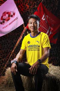 BIB: 
                            <button type="button" onclick="openModal(13511505)" class="btn btn-primary btn-sm float-right btn-popup" data-toggle="modal" data-target=".modal-high-quality">
                        <i class="fas fa-shopping-cart"></i> Add to Cart
                    </button>
                                            <button type="button" onclick="isThisMe(13511505, true)" class="btn btn-success btn-sm float-right btn-popup btn-isme hidden" data-toggle="tooltip" data-placement="bottom" title="นี่คือรูปของคุณใช่ไหม คลิกที่นี่เพื่อเอาเข้าอัลบั้ม">
                        <i class="fas fa-plus"></i> Add to album
                    </button>
                    <button type="button" onclick="isThisMe(13511505, false)" class="btn btn-warning btn-sm float-right btn-popup btn-isnotme hidden">
                        <i class="fas fa-ban"></i> Remove from album
                    </button>