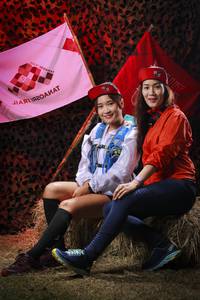 BIB: , 
                            <button type="button" onclick="openModal(13511815)" class="btn btn-primary btn-sm float-right btn-popup" data-toggle="modal" data-target=".modal-high-quality">
                        <i class="fas fa-shopping-cart"></i> Add to Cart
                    </button>
                                            <button type="button" onclick="isThisMe(13511815, true)" class="btn btn-success btn-sm float-right btn-popup btn-isme hidden" data-toggle="tooltip" data-placement="bottom" title="นี่คือรูปของคุณใช่ไหม คลิกที่นี่เพื่อเอาเข้าอัลบั้ม">
                        <i class="fas fa-plus"></i> Add to album
                    </button>
                    <button type="button" onclick="isThisMe(13511815, false)" class="btn btn-warning btn-sm float-right btn-popup btn-isnotme hidden">
                        <i class="fas fa-ban"></i> Remove from album
                    </button>